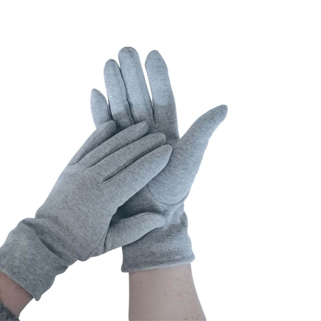 Showing the inner pair of gloves from the 3 in 1 multi style silver grey gloves being worn on models hands