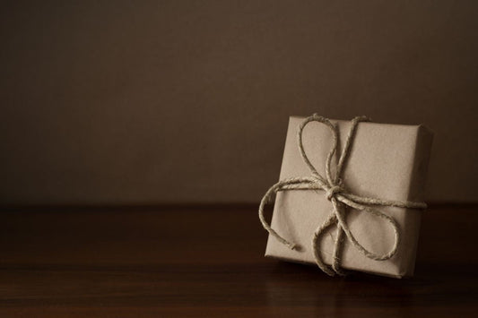 Naturally Wrapped: Simple Beautiful Ways to Gift Sustainably