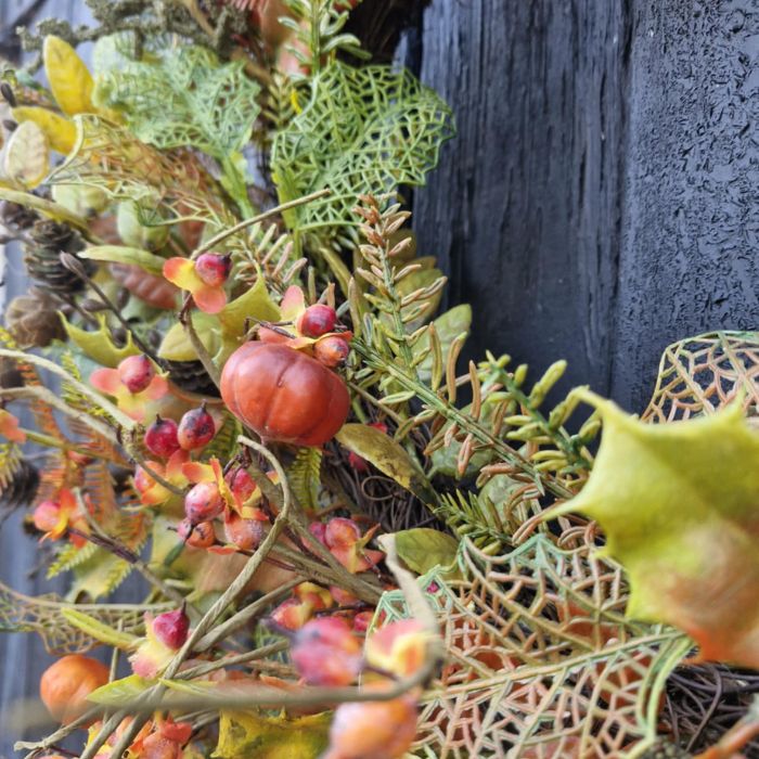 Close up of the large autumnal wreath showing some of the leaf detailing