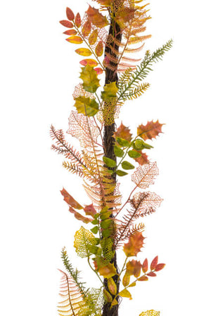 Autumn leaf garland with over 5 different types of leaves in different autumnal stages - suitable for outdoors